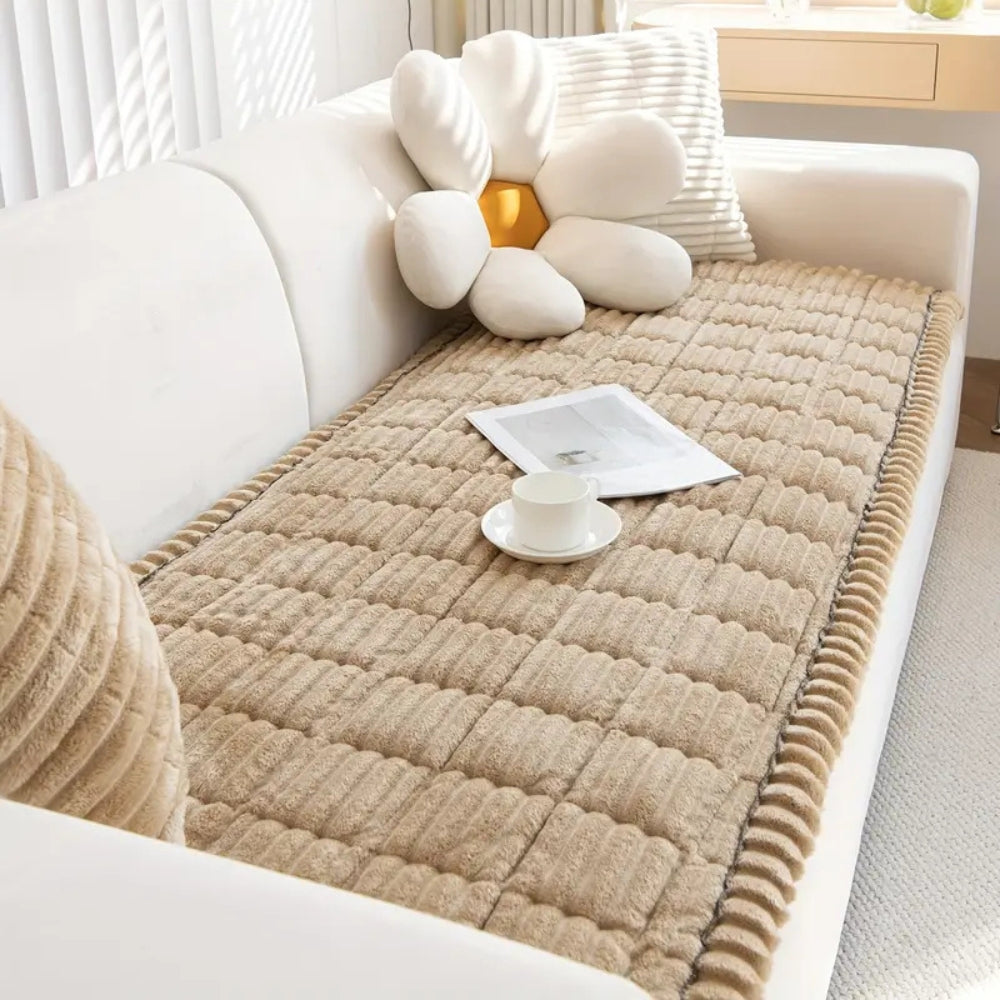 Housse de canapé à bords plissés en peluche